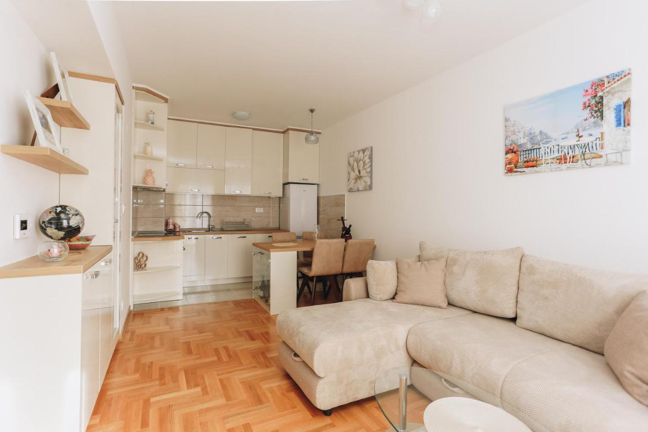 Apartments Viva Oliva بودفا المظهر الخارجي الصورة